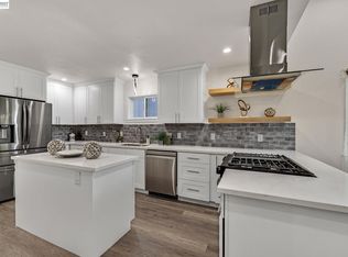 1515 Center St, Oakland, CA 94607