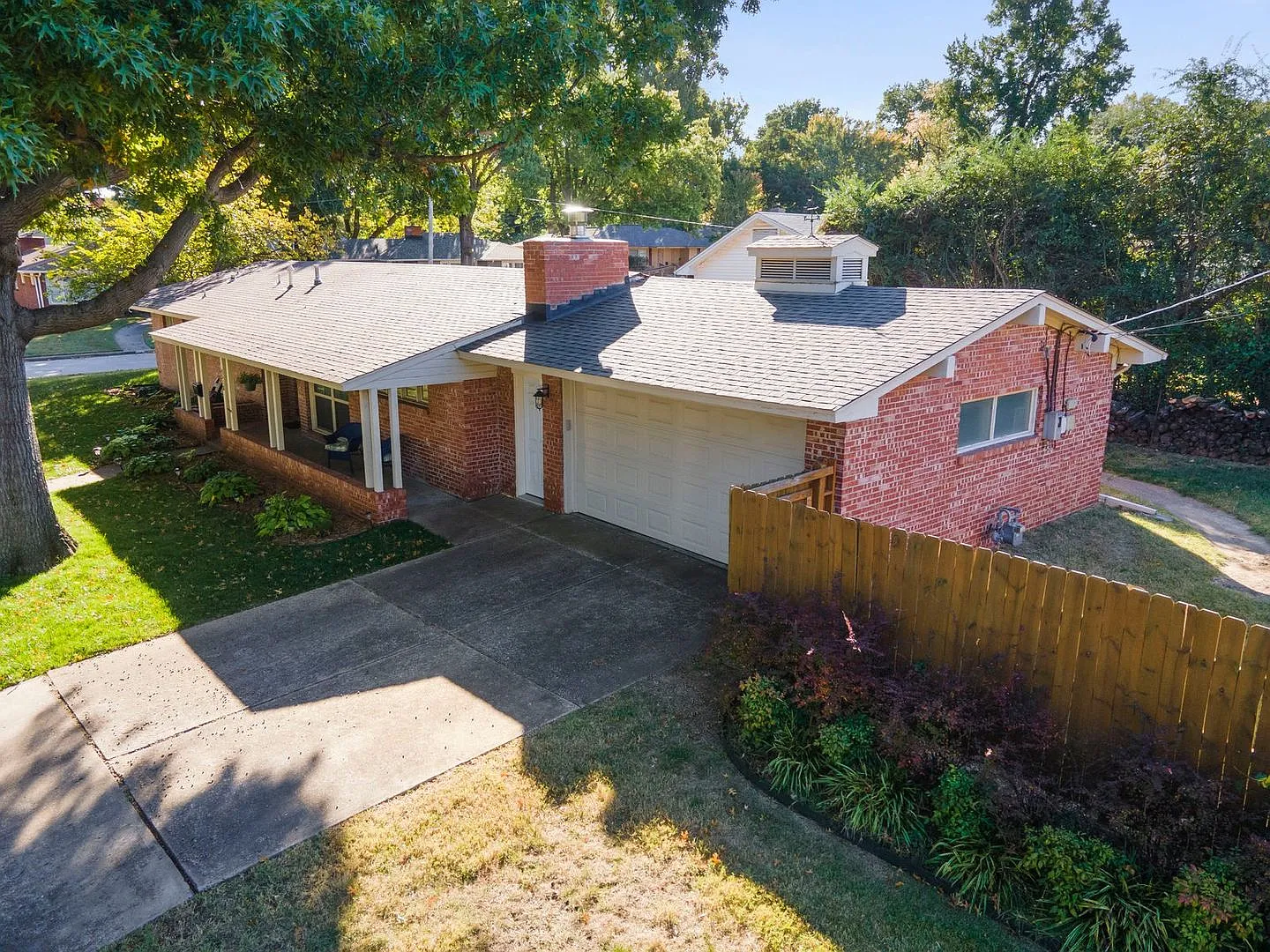 Spacious Midtown Ranch In Patrick Henry School District! — Photo 4