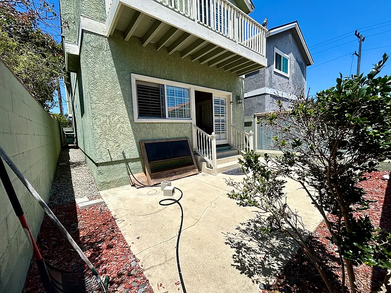 1744 Morgan Ln — Photo 7