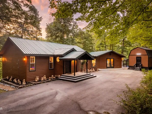 4108 Fox Hunters Ln, Sevierville, TN 37876