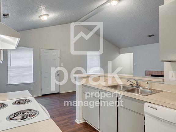 5th image of 7485 Tiffany Meadows Ln
