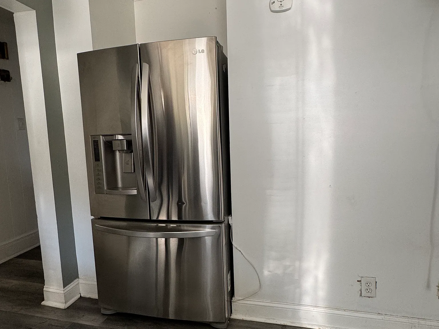 4 bed, $2,950 — Photo 2