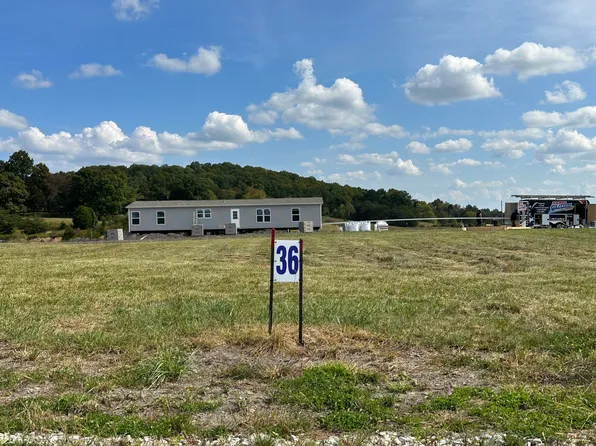 36 Wolf Bnd, East Bernstadt, KY 40729