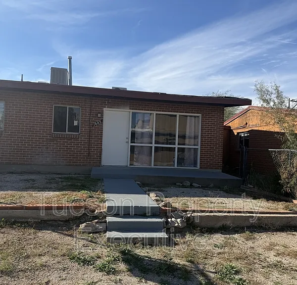 1603 N Highland Ave — Photo 1