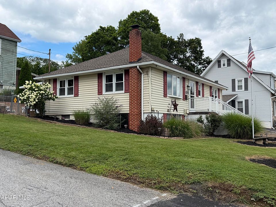 1st image of 1303 Pine St