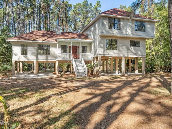 149 Eddings Point Road, St. Helena Island, SC 29920