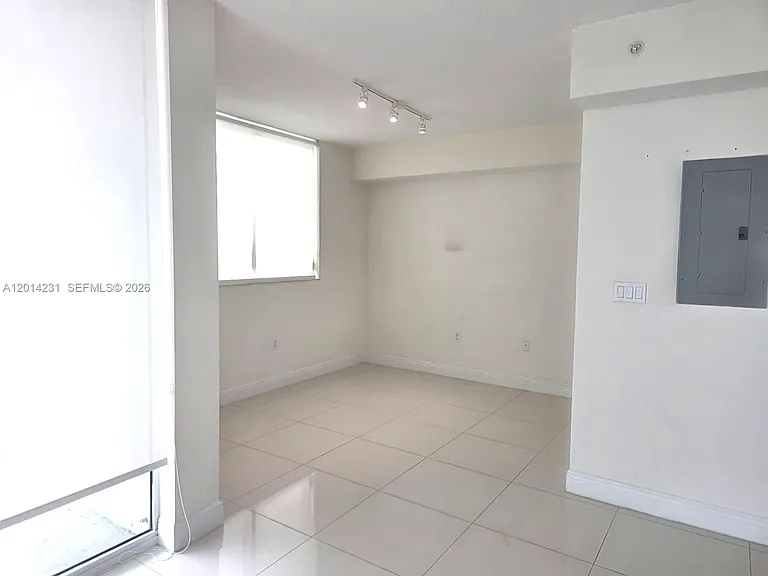 1861 NW South River Dr #2603 — Photo 8