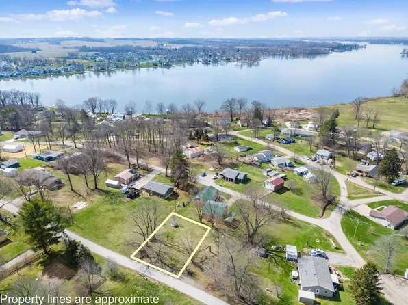 52 Ridge Rd, Thornville, OH 43076