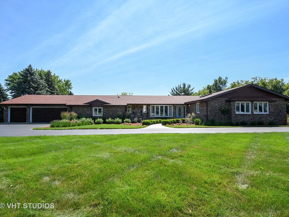 1st image of 2 John Dr