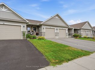 33 Chinook St, Belleville, ON K8P 0C6