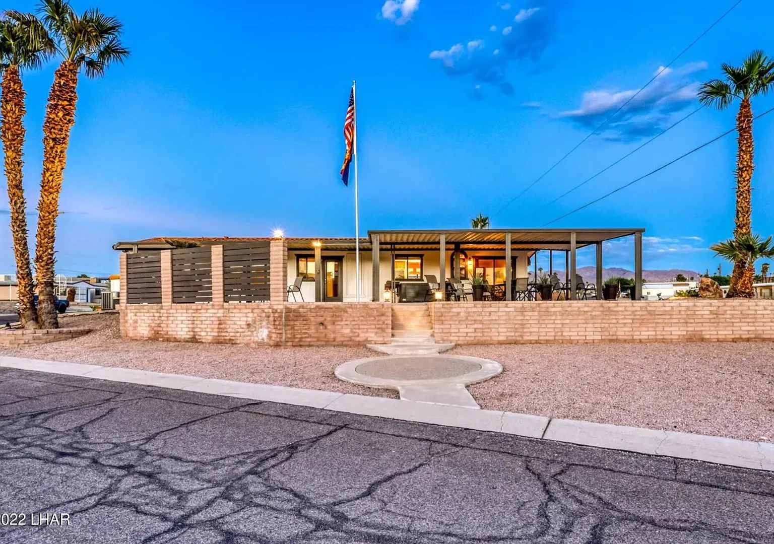 Lake Havasu Home - Walk to the lake — Photo 2