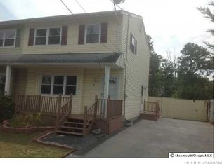 706 Cedar St, Lakehurst, NJ 08733