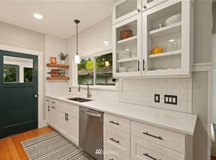 19128 NE Redmond Rd, Redmond, WA 98053