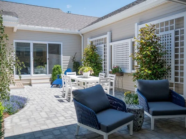 44 Outlook East 44, Plymouth, MA 02360