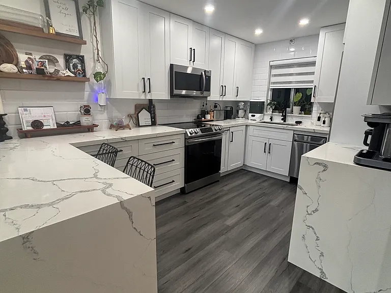 1700 NW North River Dr #107 — Photo 2