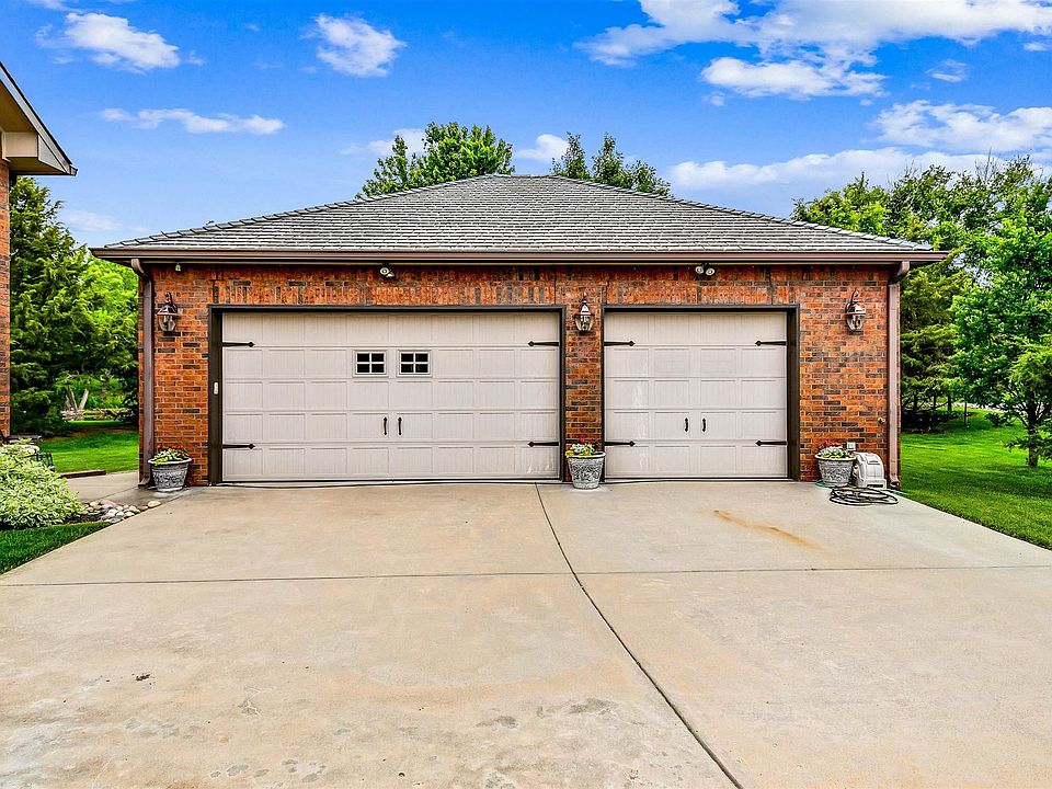 2905 N Fossil Rim St, Wichita, KS 67205 Zillow