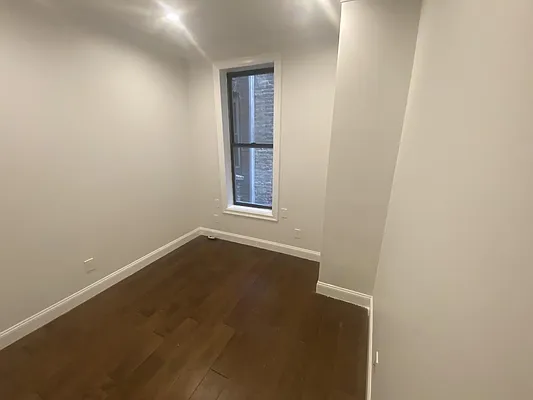 Rented by Vertical Real Estate LLC | media 5