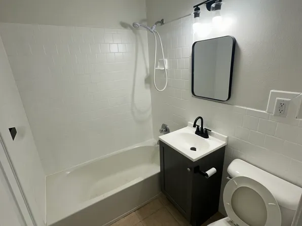 3174 Sprague St, Omaha, NE 68111