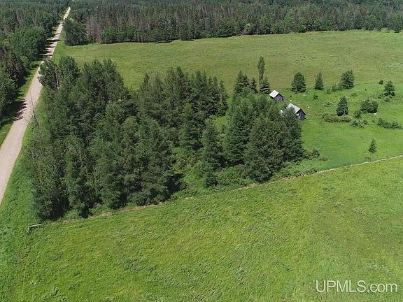5th image of 14752 Airport Rd