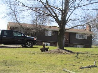 177 Main St, Hickory, PA 15340