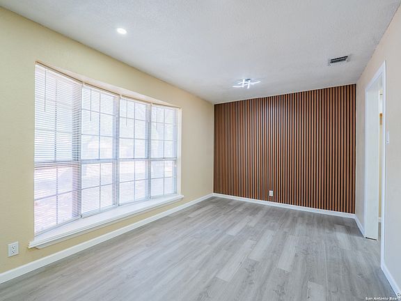 3rd image of 6115 Calderwood St