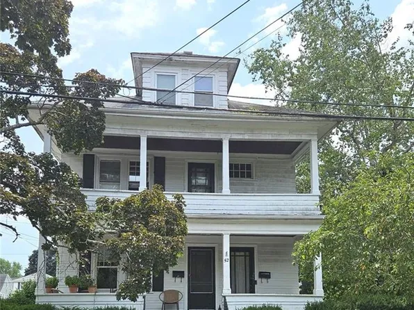 50-52 Oakland Ave, Cranston, RI 02910