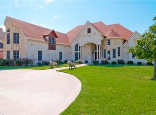 2707 S Lakeview Dr, Cedar Hill, TX 75104