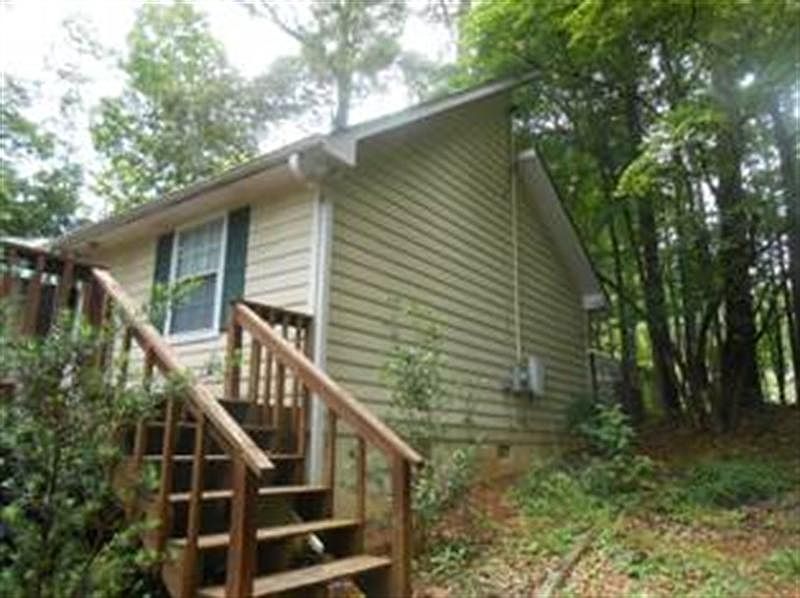 2nd image of 342 Bluegill Rd