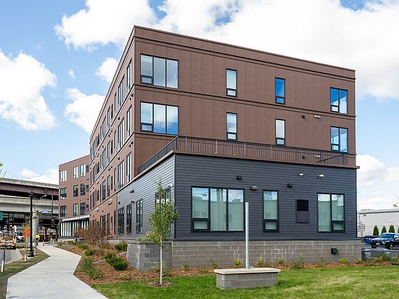 2nd image of 188 Glenwood Ave #307