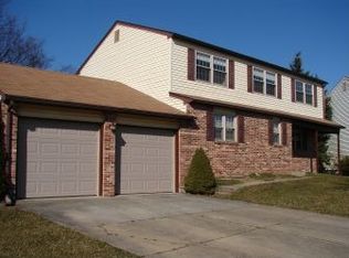 130 Kane Dr, Newark, DE 19702