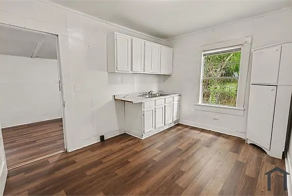 3 bed, 1176 sqft, $1,300 — Photo 4