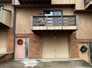 1234 Van Voorhis Rd APT C5, Morgantown, WV