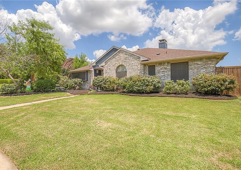 1st image of 321 Creekmeadow Ln