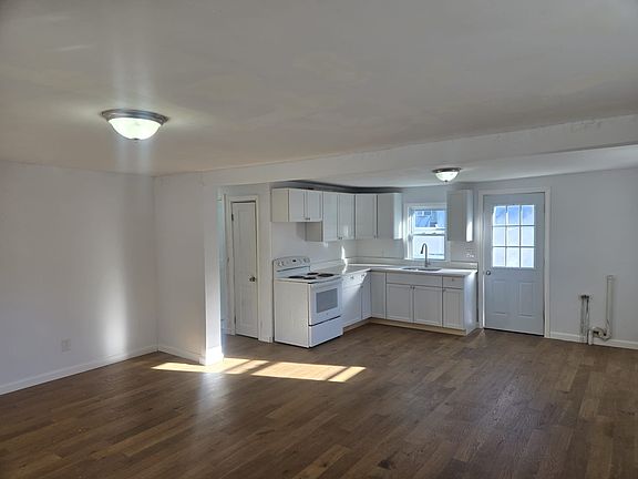 5th image of 31 Monarch St