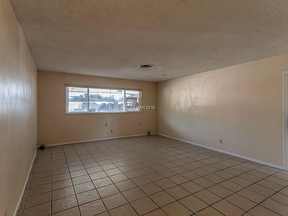 5th image of 2372 Gabriel Dr