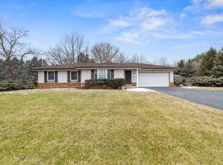 W315N687 Huckleberry Way, Delafield, WI 53018