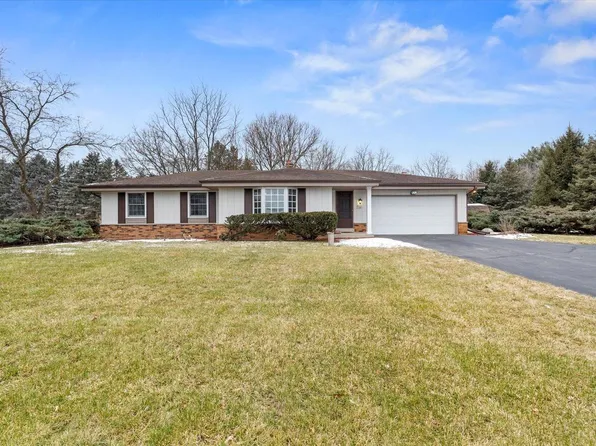 W315N687 Huckleberry WAY, Delafield, WI 53018