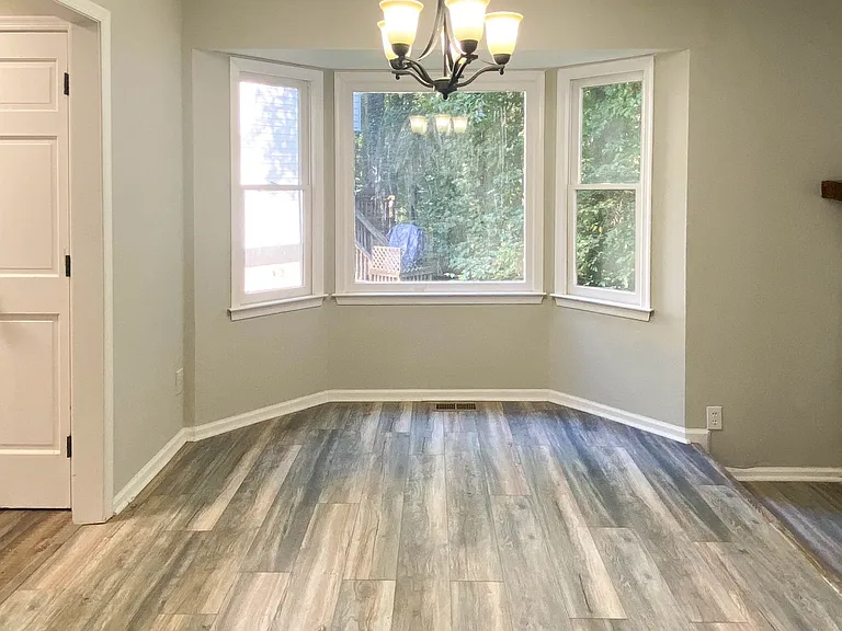 5645 Thea Ln — Photo 2