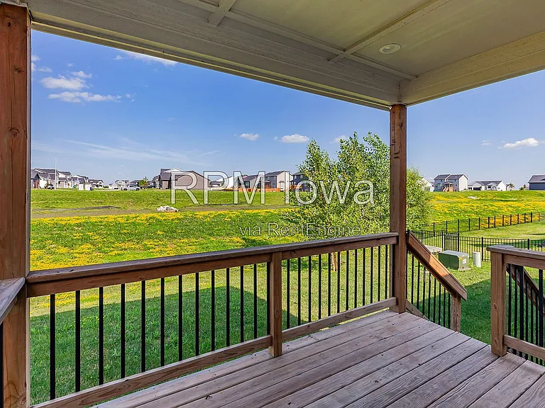 5901 NE Sherman Dr — Photo 27