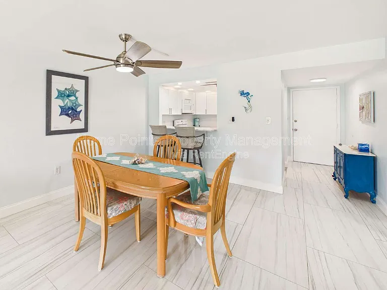 300 Valley Stream Dr #3D — Photo 7
