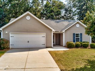 379 Embassy Dr, Winder, GA 30680