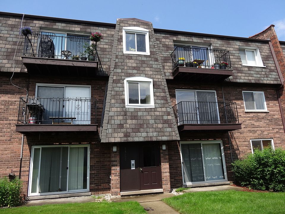 1st image of 9383 Bay Colony Dr APT 2N