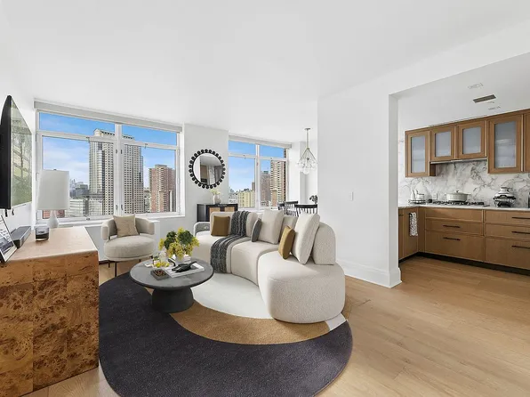 210 Warren St #25C, New York, NY 10282