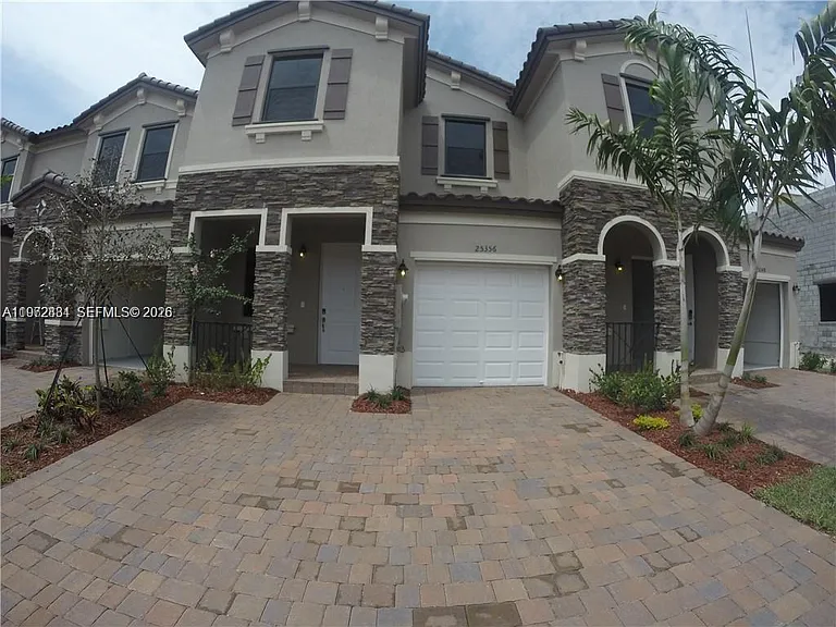 25356 SW 116th Ave — Photo 1