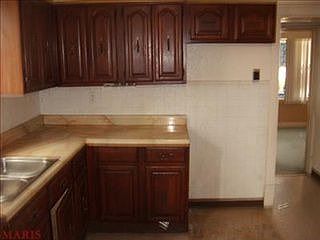 5th image of 5646 Park Ln