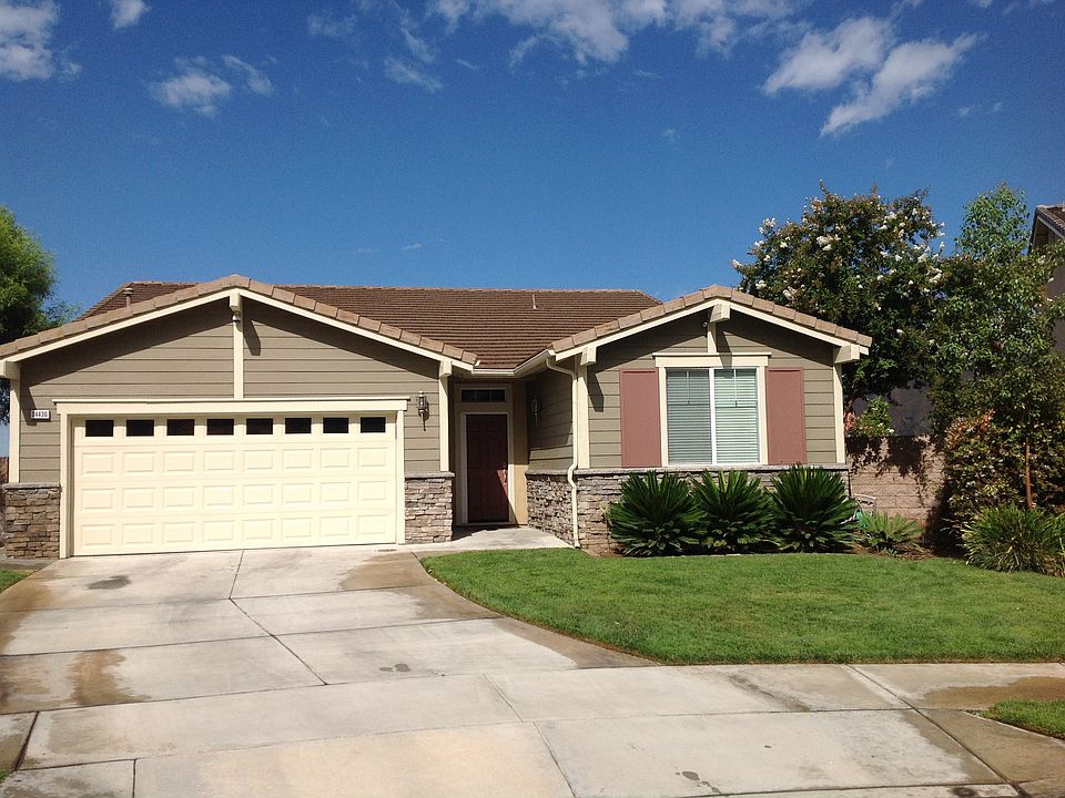 1st image of 34436 Yale Dr