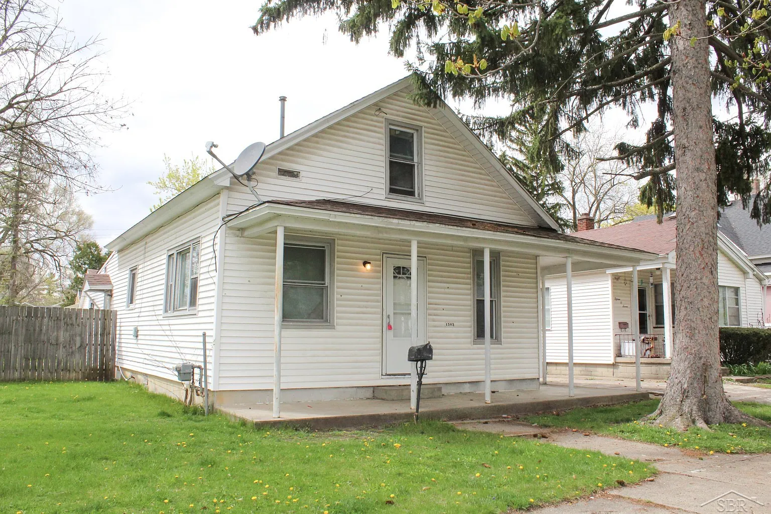 1503 N Clinton St photo 1