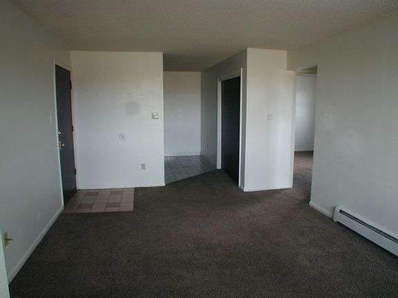 2nd image of 4600-01 Hilltop Ave APT B1