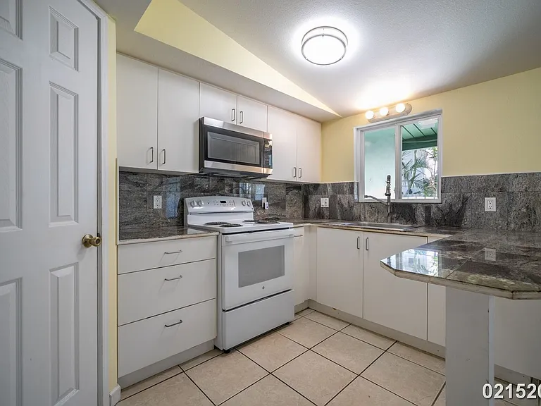 68-058 Akule St #B — Photo 11
