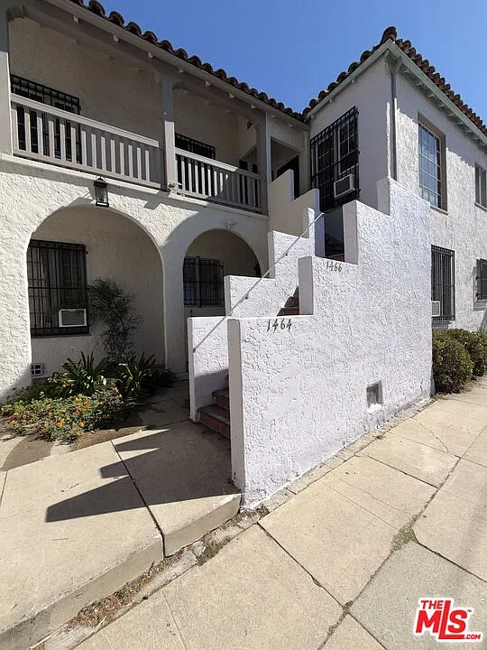 1 bed, 1.0 bath, 750 sqft, $2,850 — Photo 1